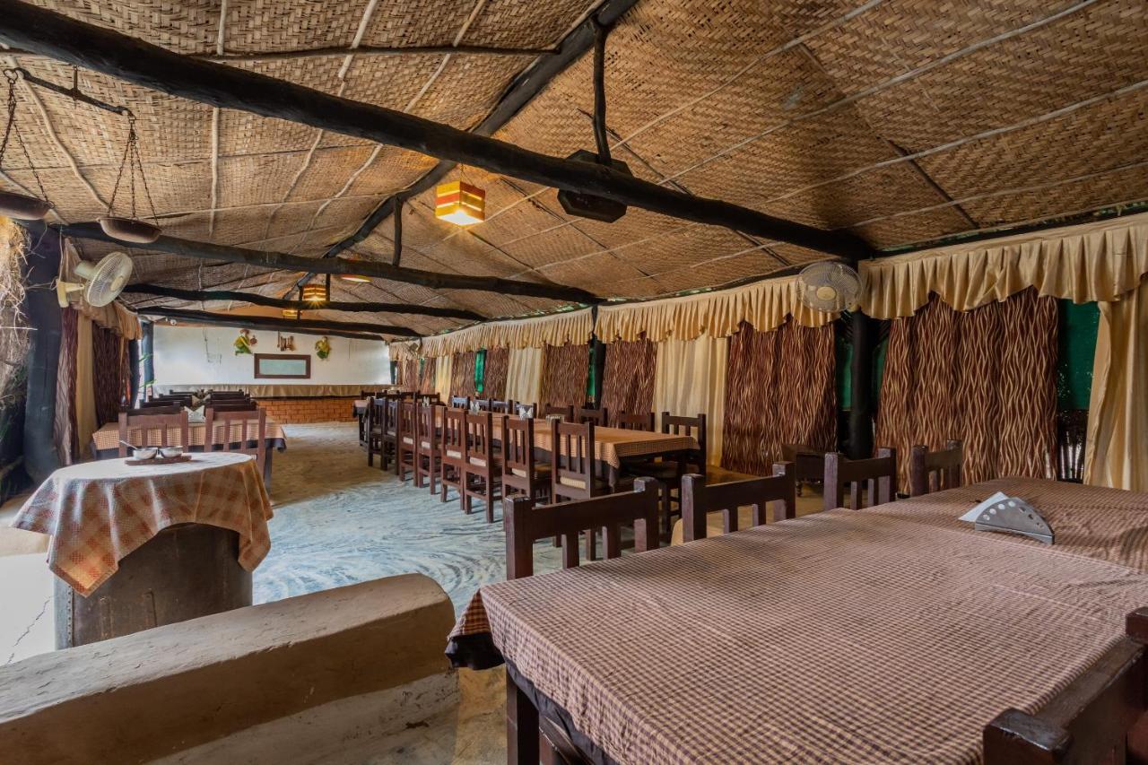Kanha Village Eco Resort Exterior foto