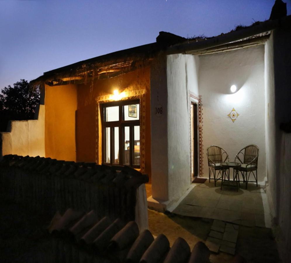 Kanha Village Eco Resort Exterior foto