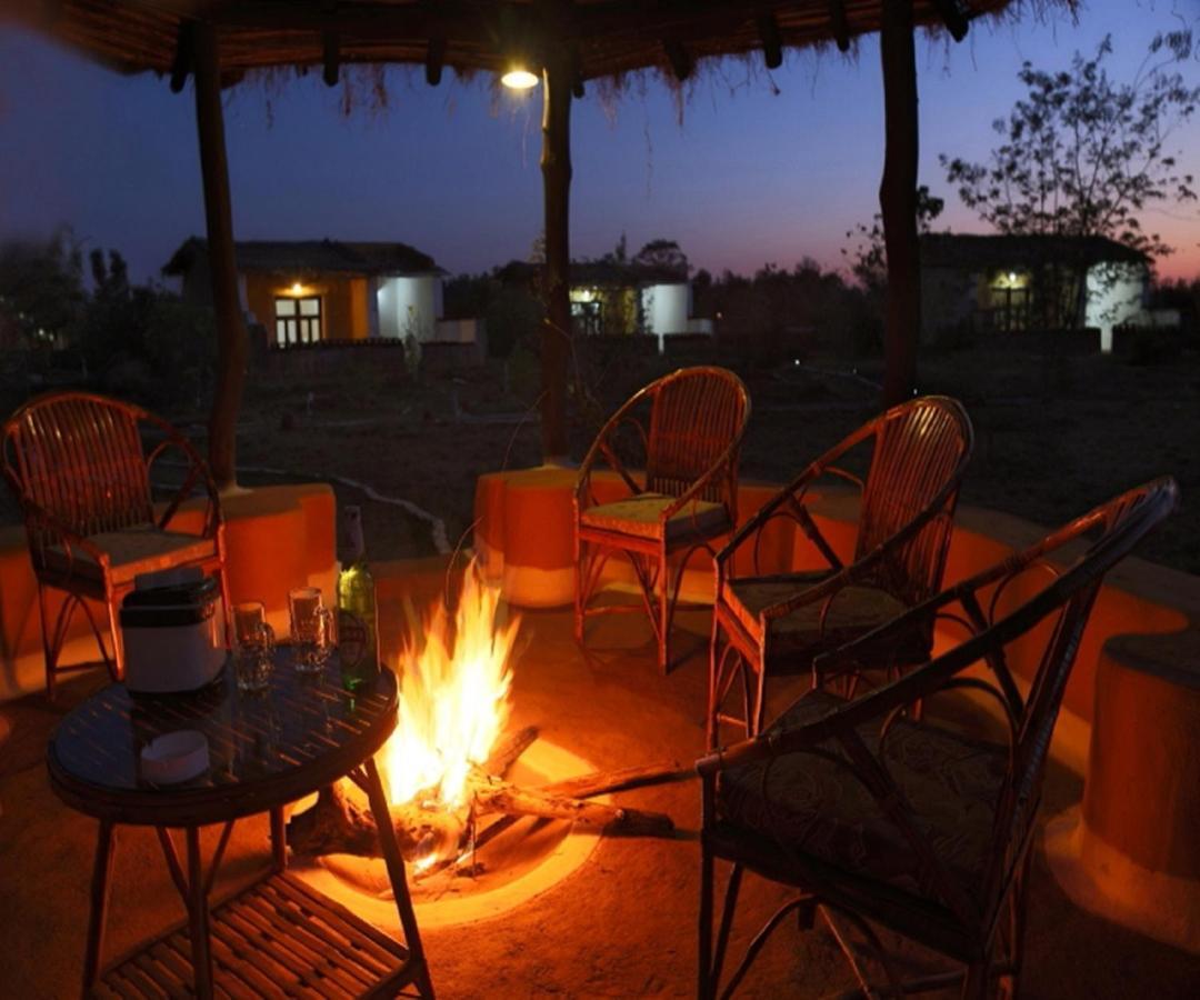 Kanha Village Eco Resort Exterior foto